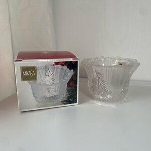 Mikasa Winter Dreams Clear Frosted Crystal Candle Holder .   Never used.
